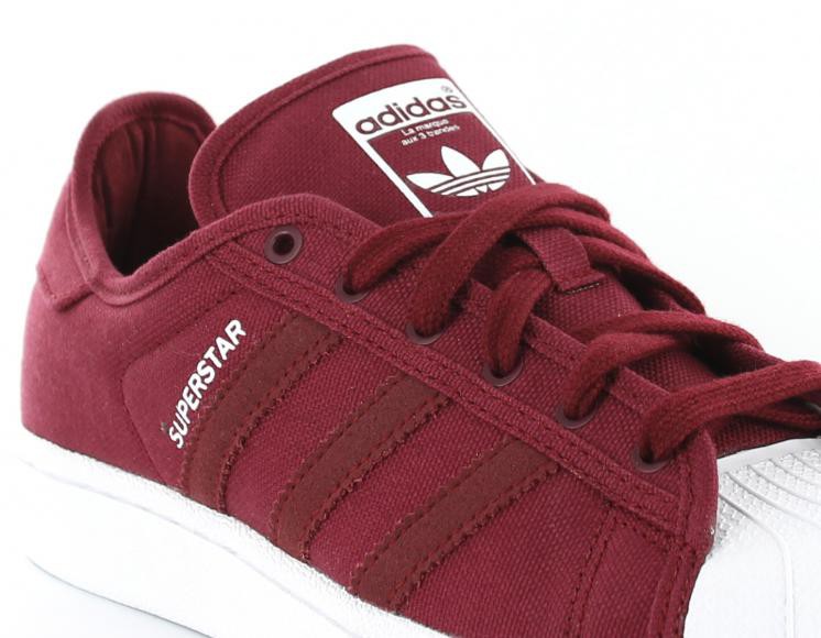 superstar femme blanche et bordeaux