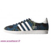 adidas gazelle motif